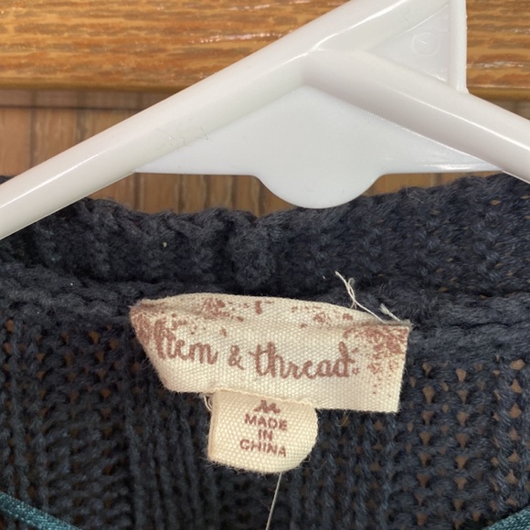 Item & Thread Teal Cardigan Size Medium - Picture 4 of 5